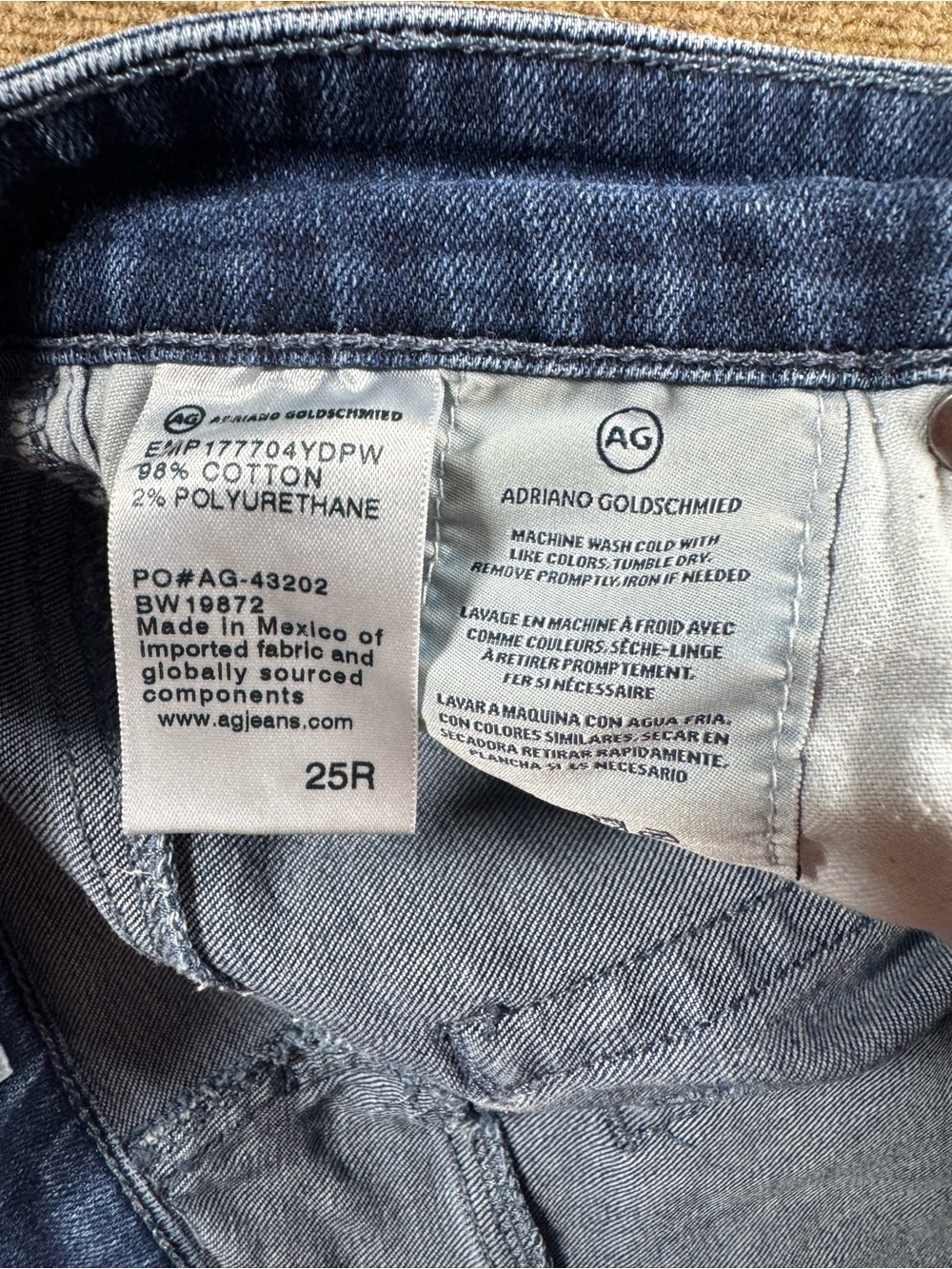 AG The Farrah Skinny Ankle High Rise Jeans 25 Regular - Picture 9 of 16